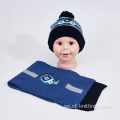 Barnens termiska stickade hatt halsduk för vintern